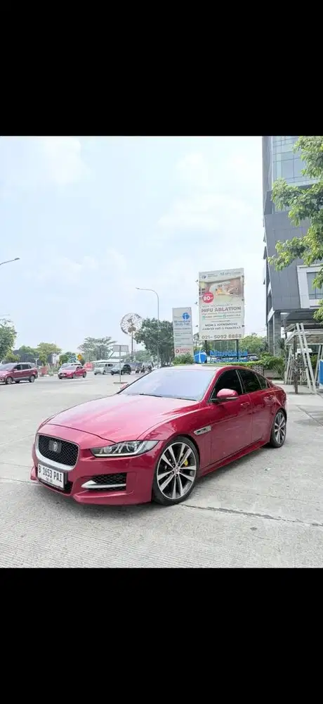 BU TERMURAH Jaguar XE R Sport 2016 pmk 2018 XF W205