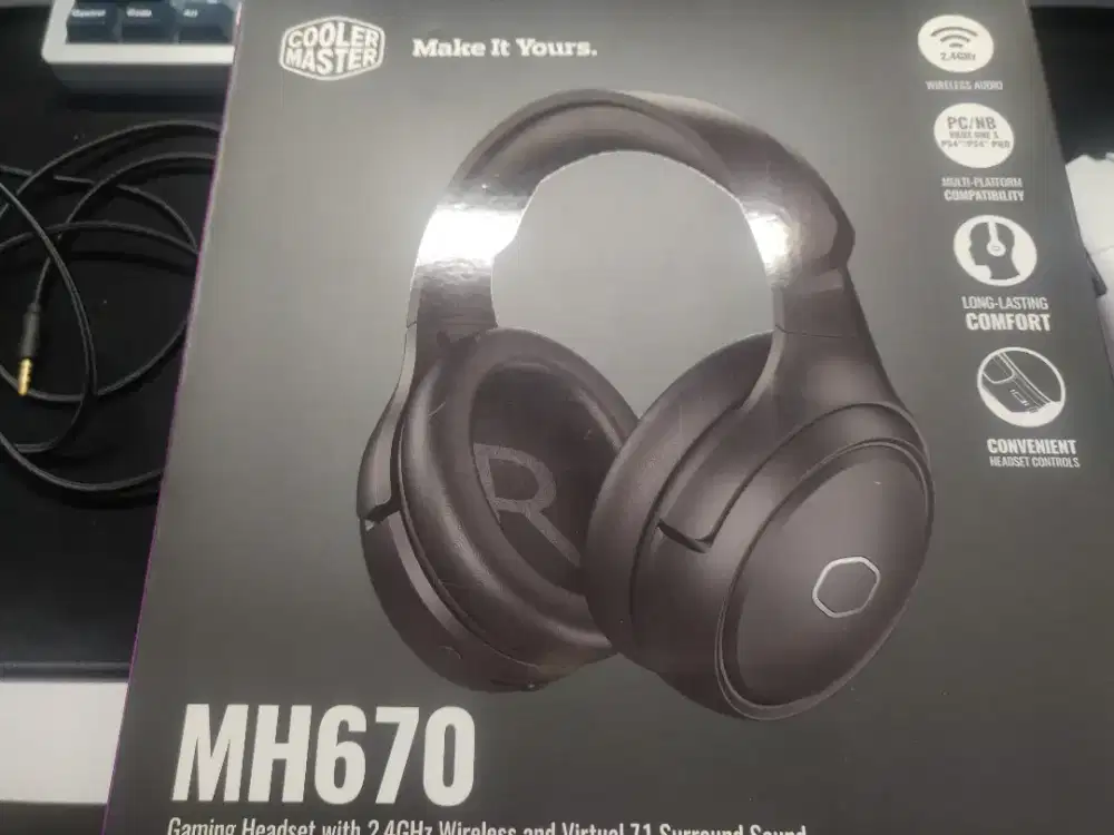 Headset Cooler Master MH670