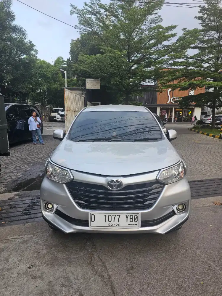 Grand Avanza E 1.3 Automatic 2017 Silver