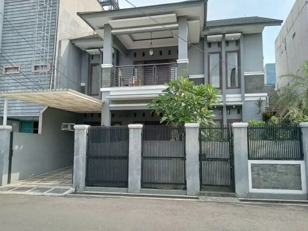 Rumah 2Lt di Kawi-Kawi Bawah Johar Baru, Dekat UI dan Stasiun KRL