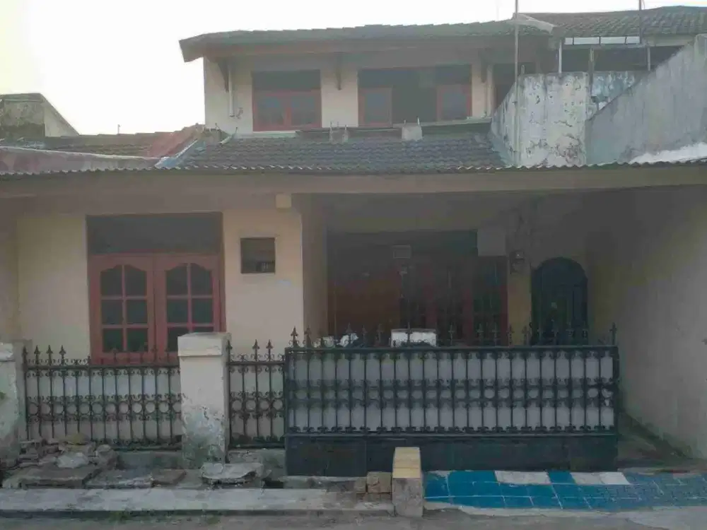 DIJUAL CEPAT RUMAH SECONDARY 2 LANTAI DALAM PERUM BJI IRIGASI LAMA,BEKASI TIMUR