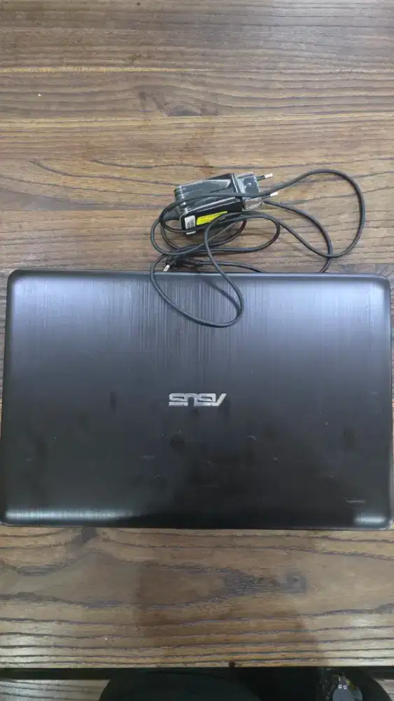 Asus Vivobook 15inch ram 4gb