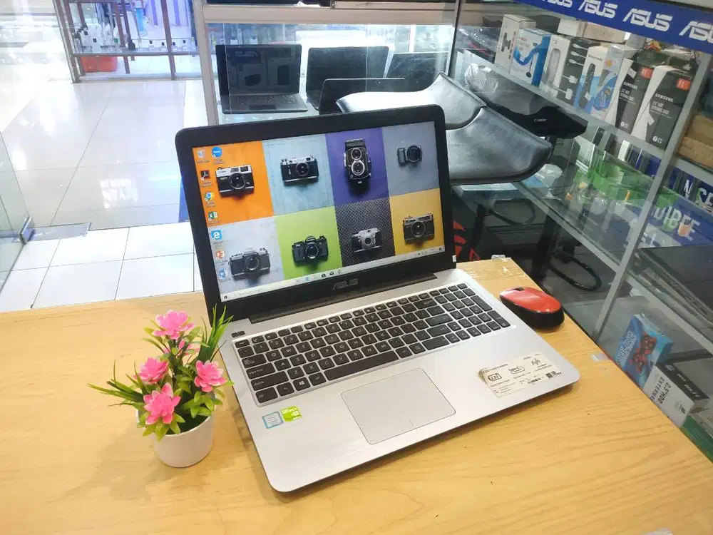 LAPTOP ASUS X556U CORE i7 RAM 16GB NVIDIA