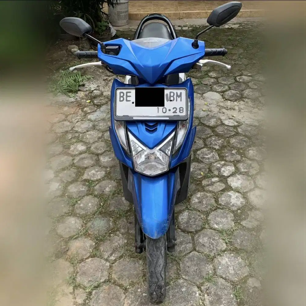 Honda Beat 2013 Biru Putih