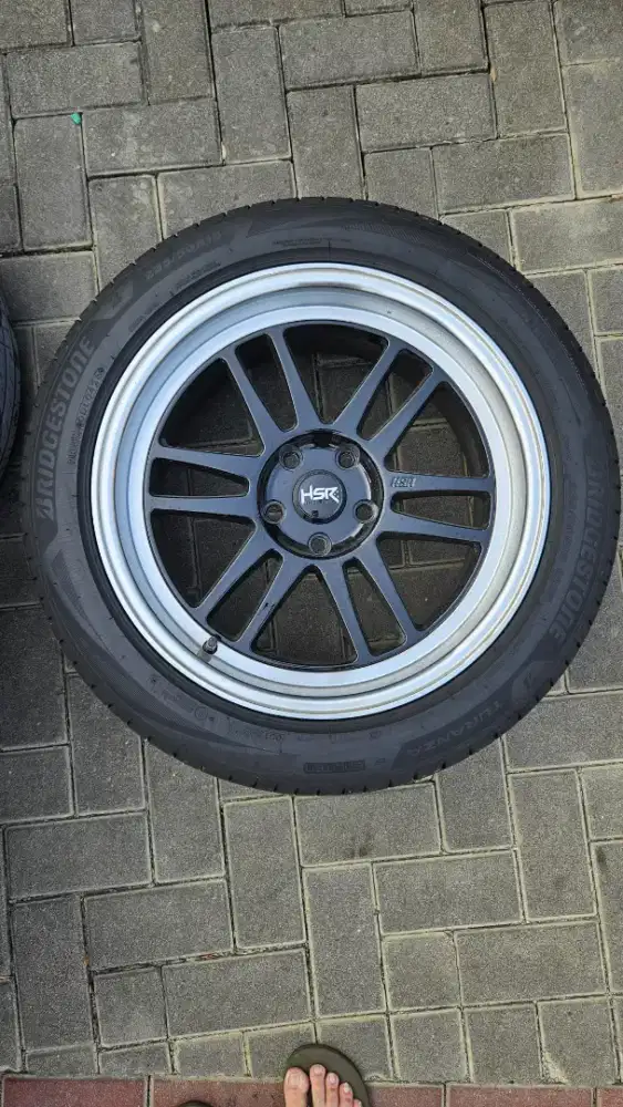 Velg HSR + Ban Bridgestone Turanza