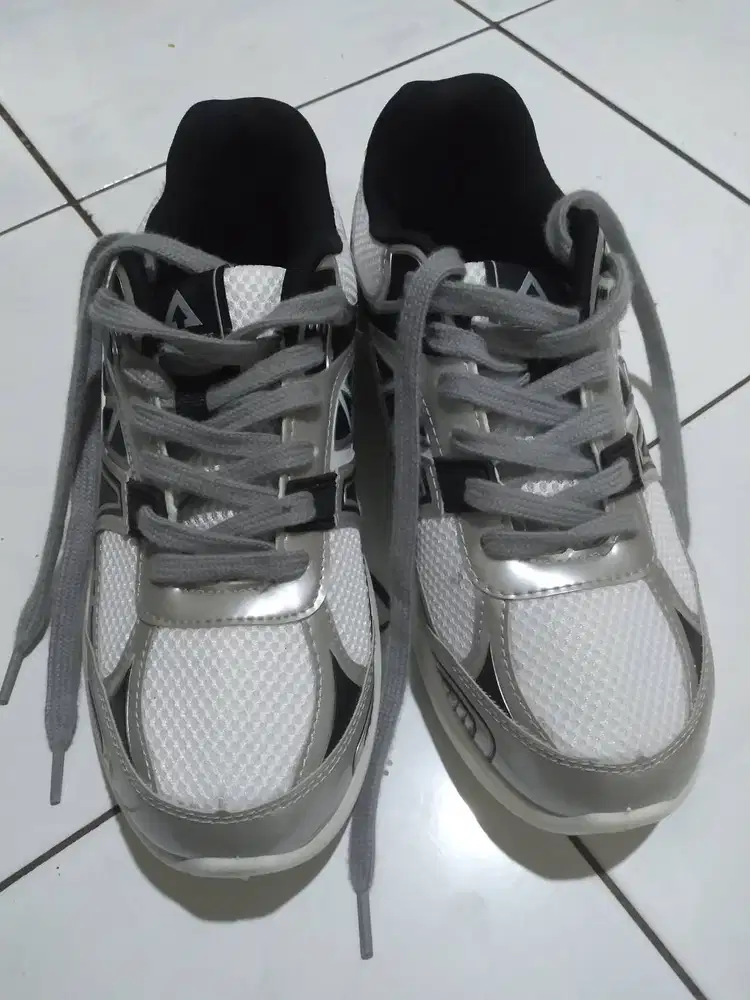 Sepatu Aerostreet 2D Riven Size 42 UNISEX