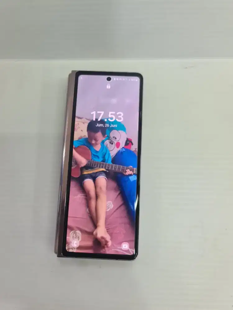 Samsung z fold 2 12/256gb unit charger only