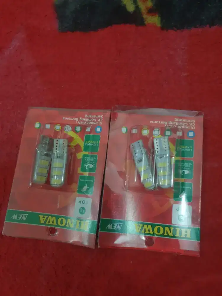 Lampu LED soket T10 nyala diam, tidak berkedip
