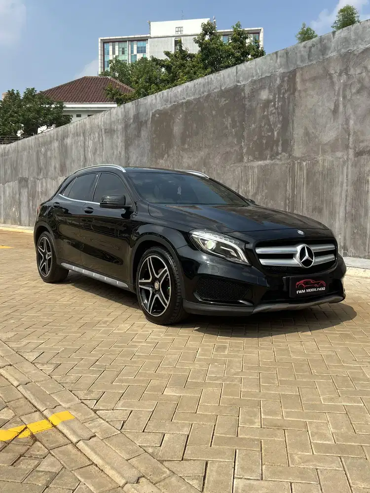 Mercy gla 200 amg line 1.6 AT 2015 hitam