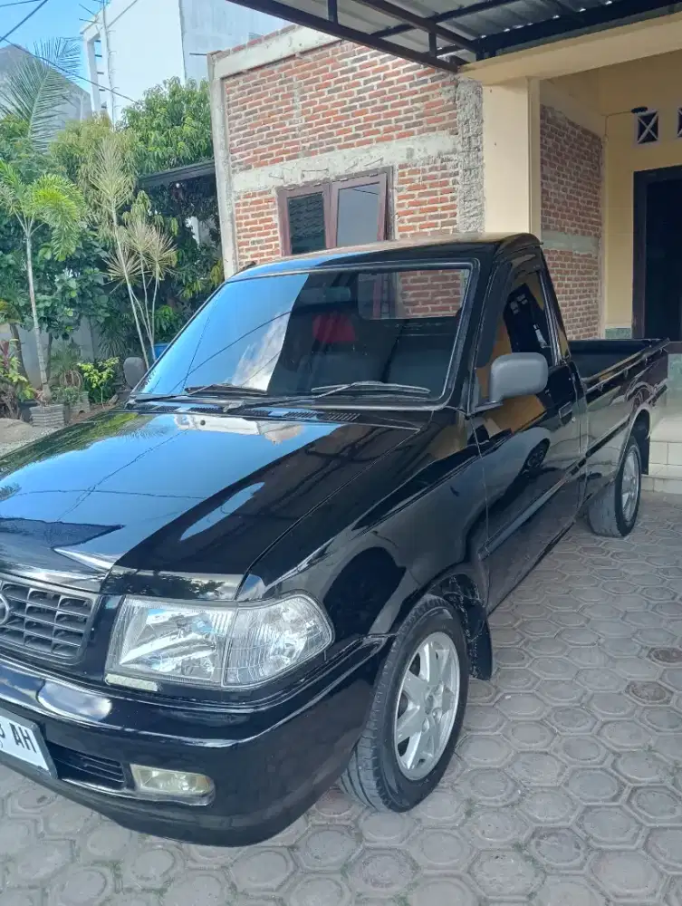Kijang kapsul pick up th 20004
