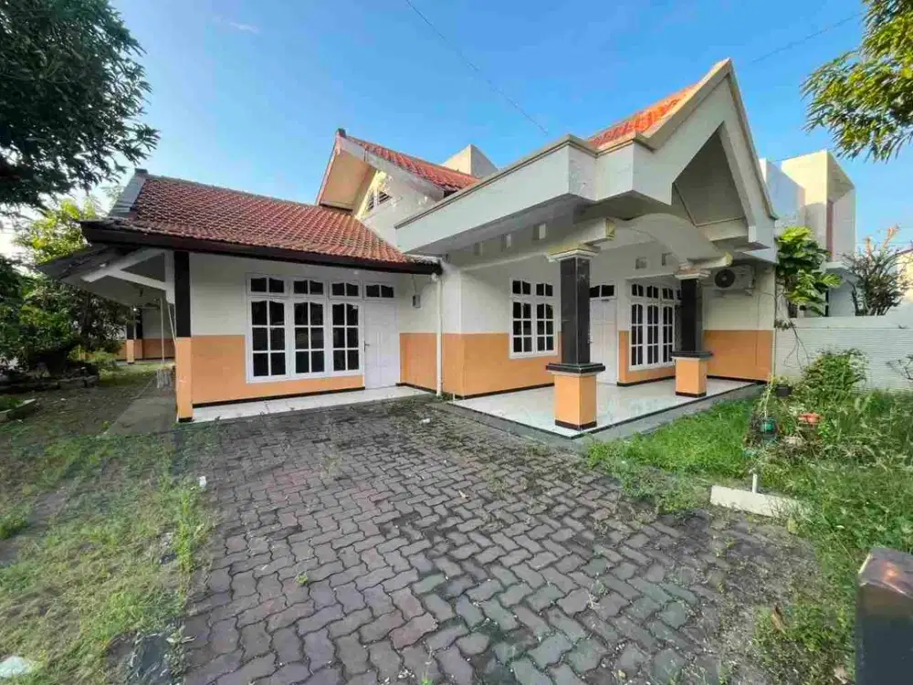 Rumah Mewah Kokoh Siap Huni Luas 395m di Gayungsari Surabaya Dekat Polsek Gayungan & Masjid Al Akbar Surabaya Cocok Untuk Hunian Atau Kantor Atau Mess