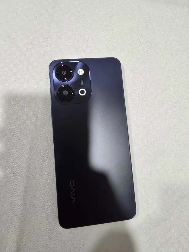 Hp Vivo warna Hitam