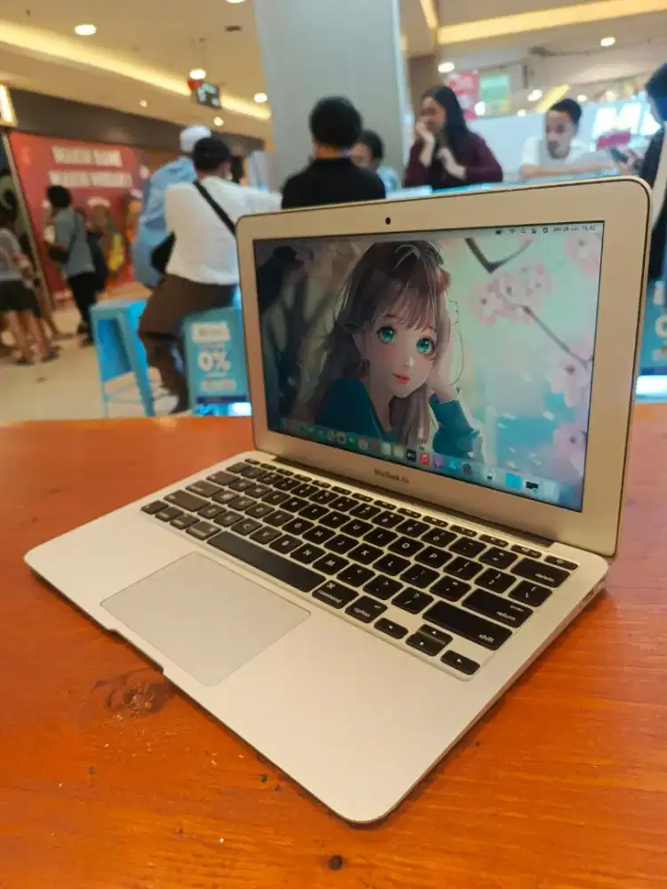 Macbook Air 11 inch early 2014