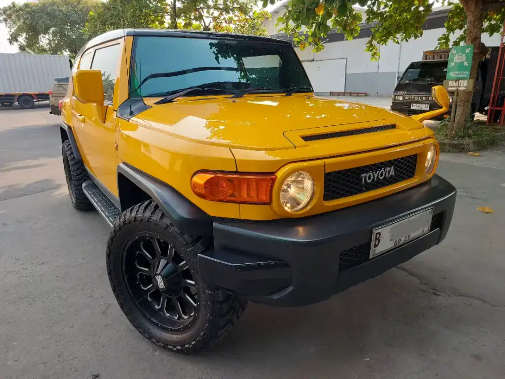 FJ CRUISER Kuning Asli 2012/11 Pribadi Like NEW
