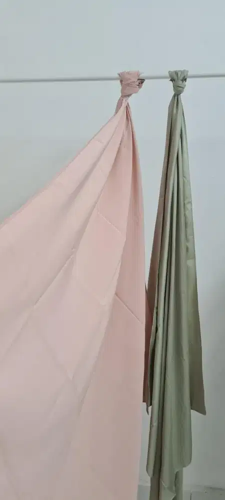 Hijab segiempat sage dan dusty peach, hijab segiempat premium