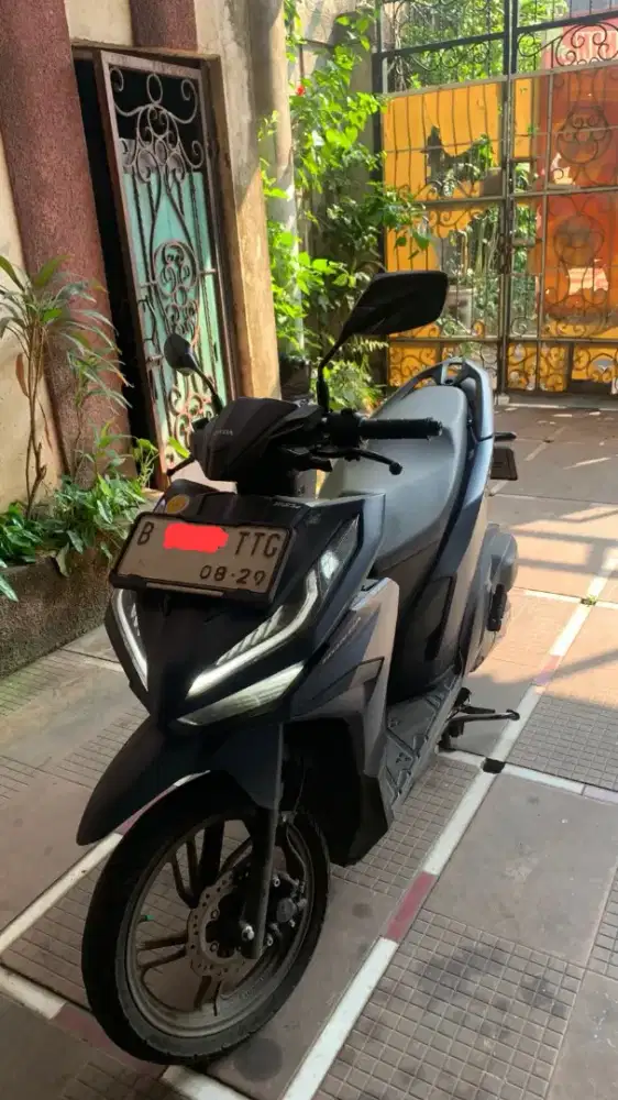 Vario 125 tahun 2024 biru doff