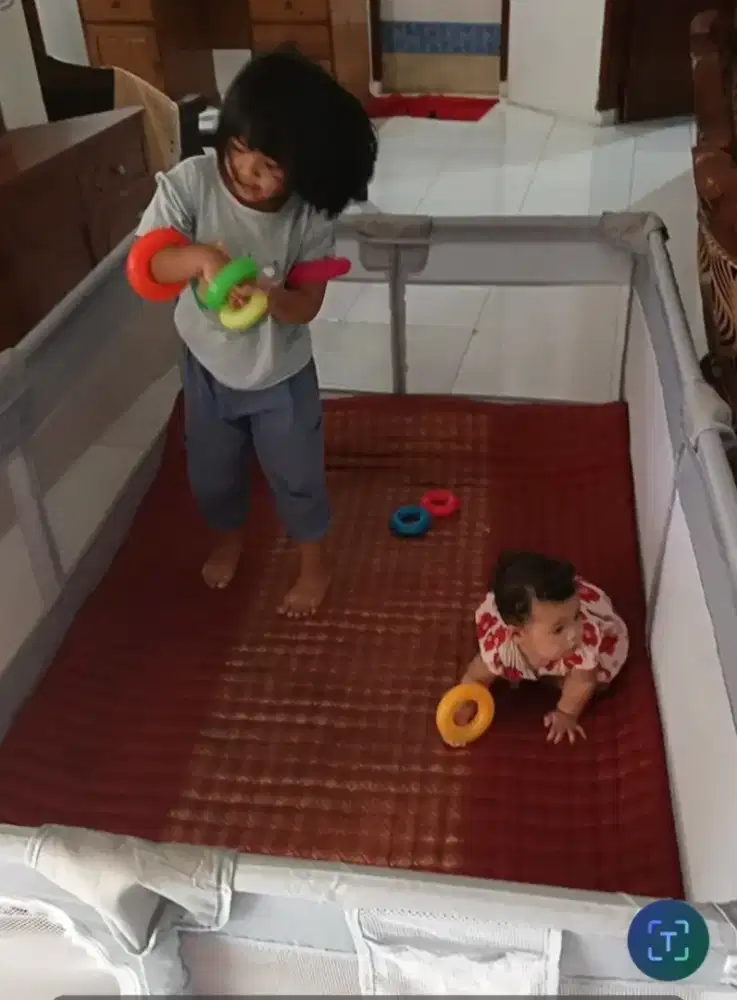 Tempat bermain/ pagar bermain anak