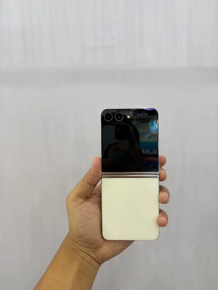 SAMSUNG ZFLIP 5 8/512GB LENGKAP NO MINUS MULUS ORIGINAL