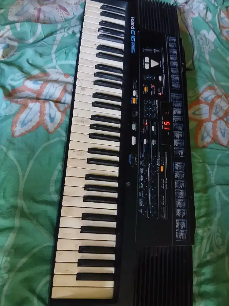 Keyboard rolland siap pakai