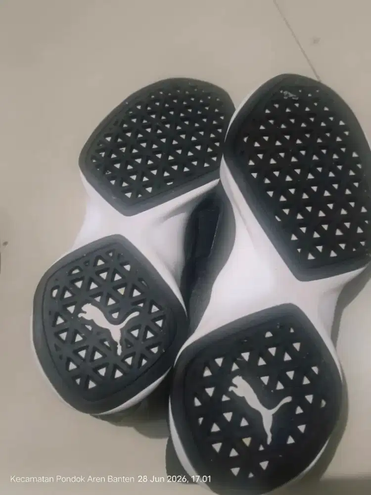 Slip on puma second wanita