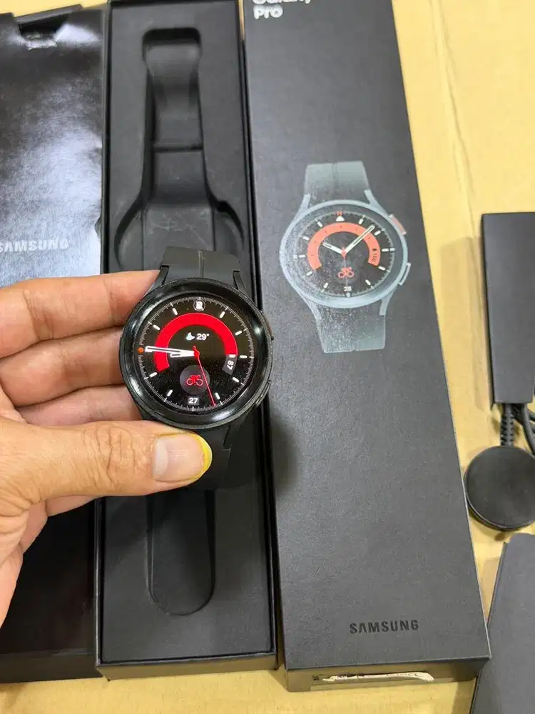 Samsung Galaxy Watch 5 Pro 45mm Fullset Bekas Pakai Ex Resmi