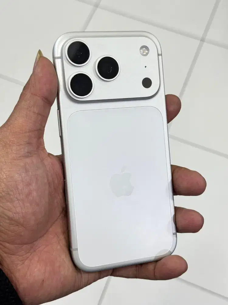 Iphone 17 pro 256 silver ibox mulus no minus garansi panjang fullset