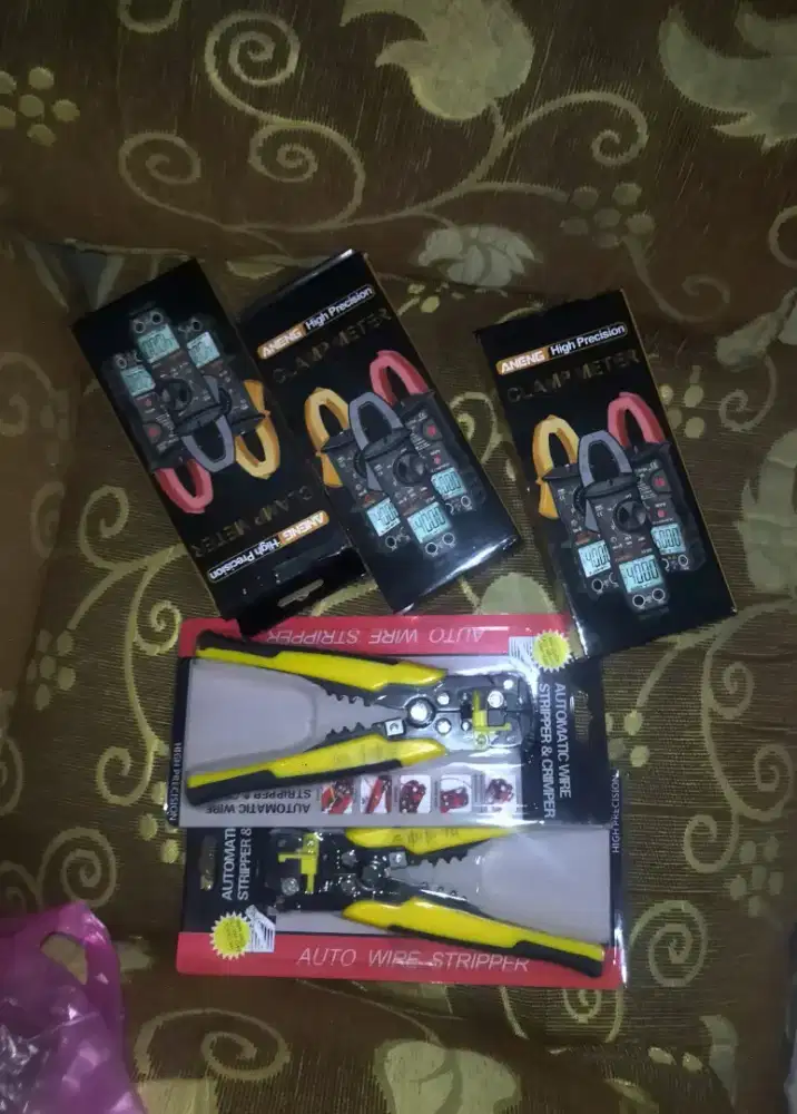 Clamp meter, Automatic wire tang kupas