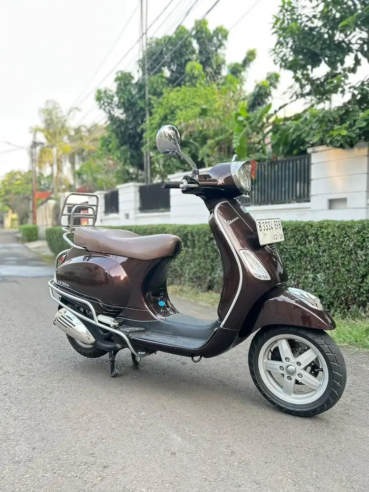 VESPA LX 150 2 VIE 2012