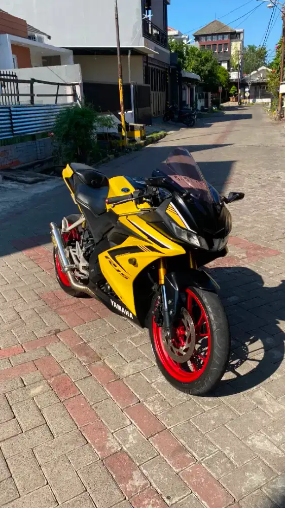 YAMAHA YZF-R15 V3 2018