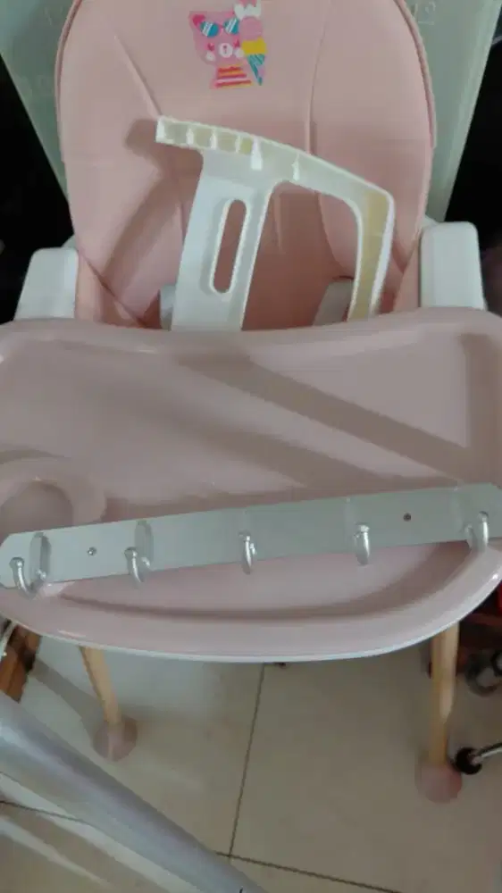Tempat makan bayi