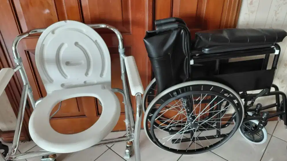 Kursi roda merk ghea medical