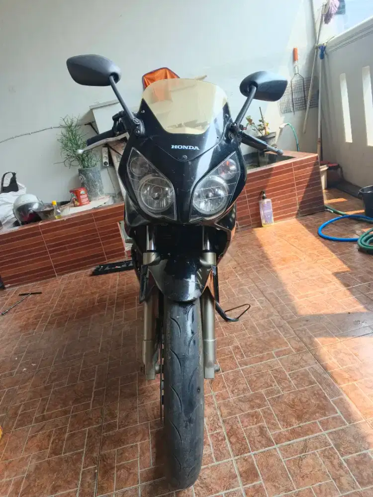Honda CBR 150 Thailand