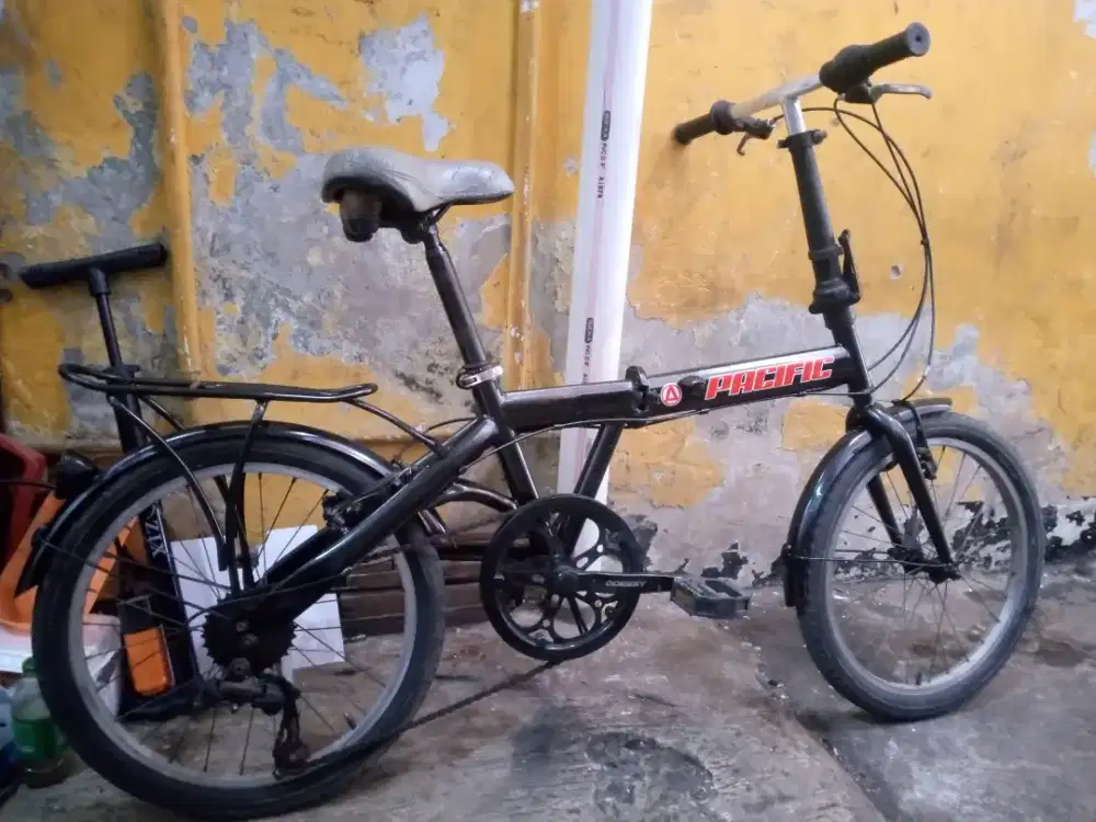 Aepeda lipat 20in siap pakai di Jagakarsa Jakarta Selatan.