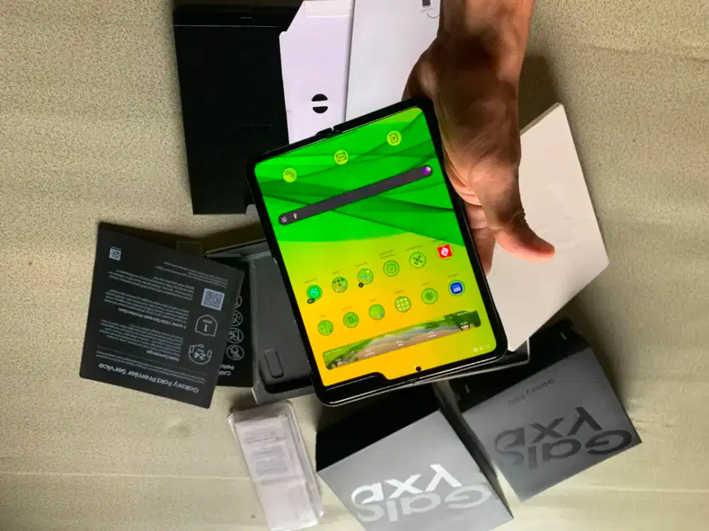 Samsung Z Fold Pertama