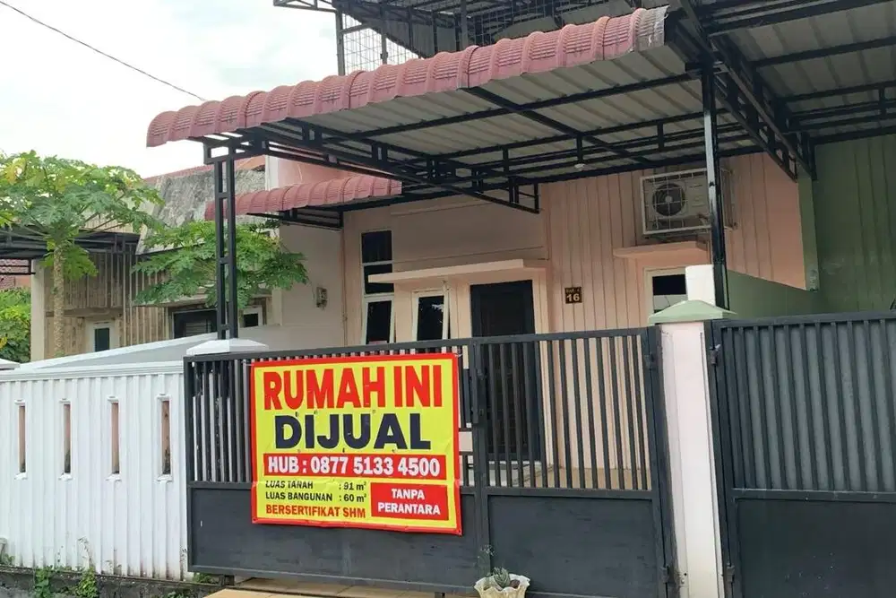 Rumah komplek Karya Wisata Johor Permai Medan