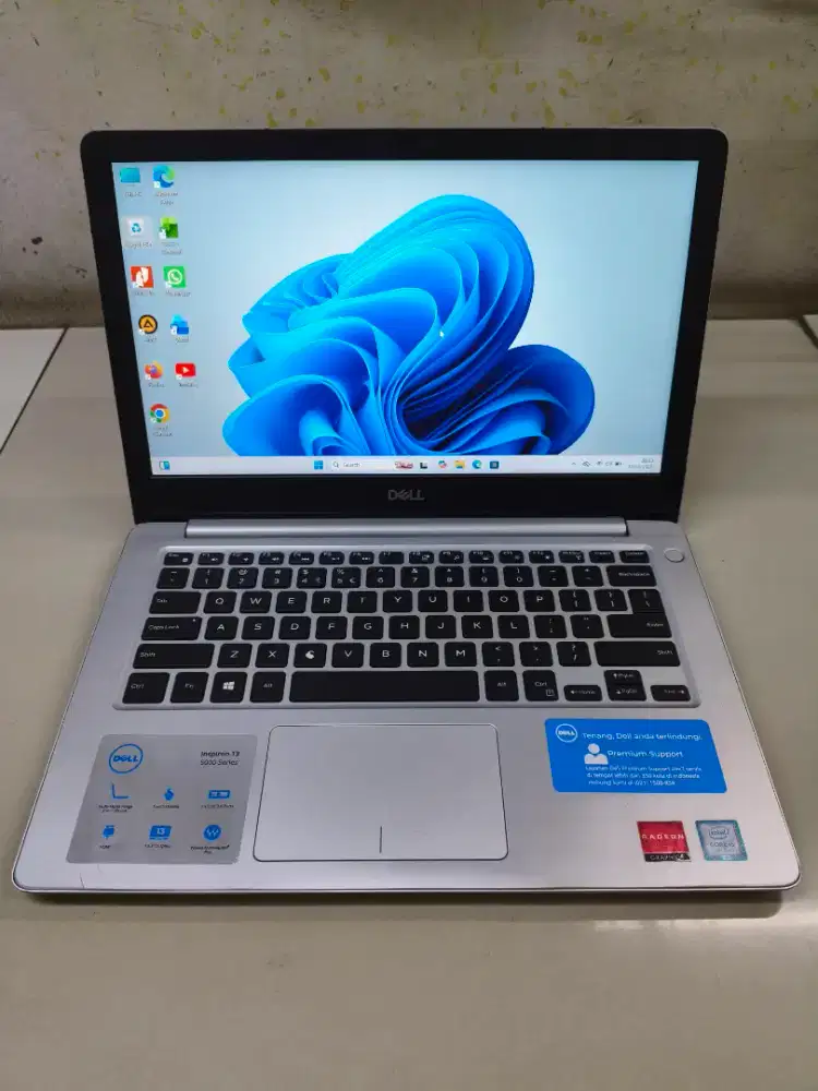 Dell Inspiron 5370 Core i5 gen 8, ram 8gb, SSD 256gb, vga 2gb