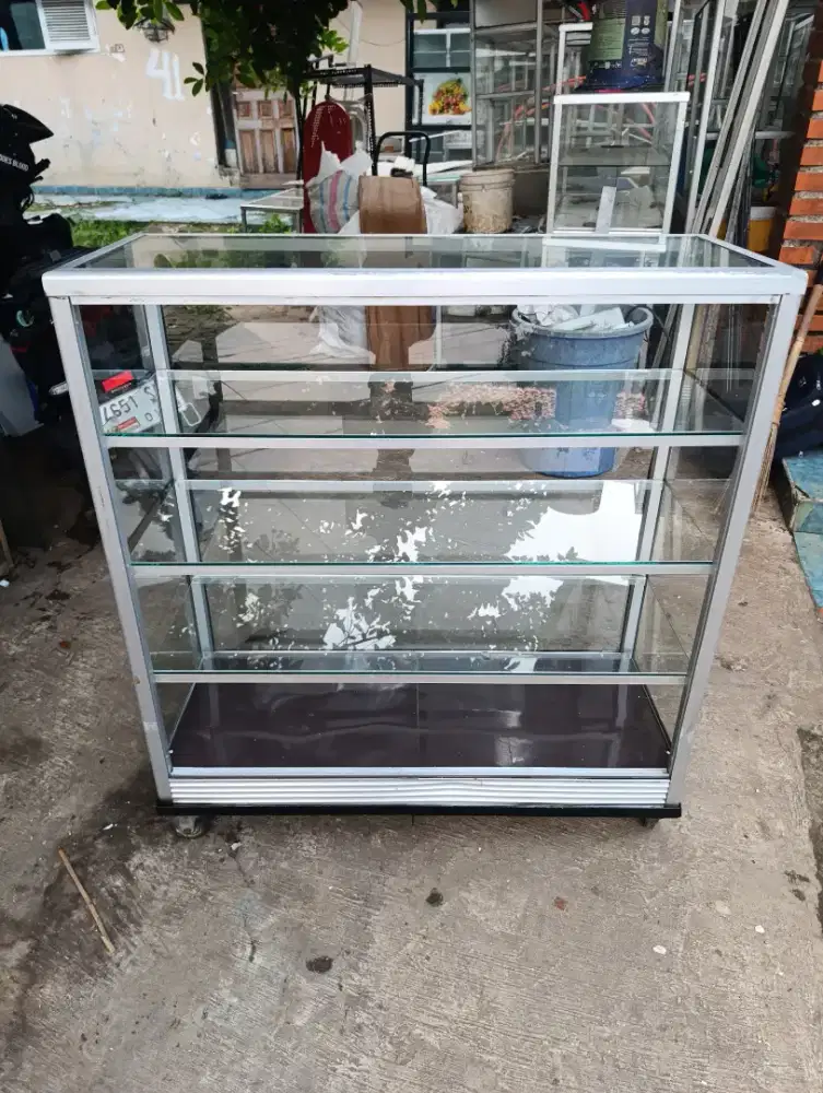 Jual Etalase sembako second, Lok Pamulang barat, Tangsel