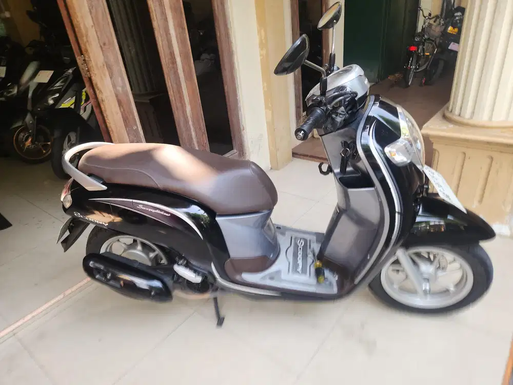 Scoopy hitam 2018 gbm bisa tunai // kredit