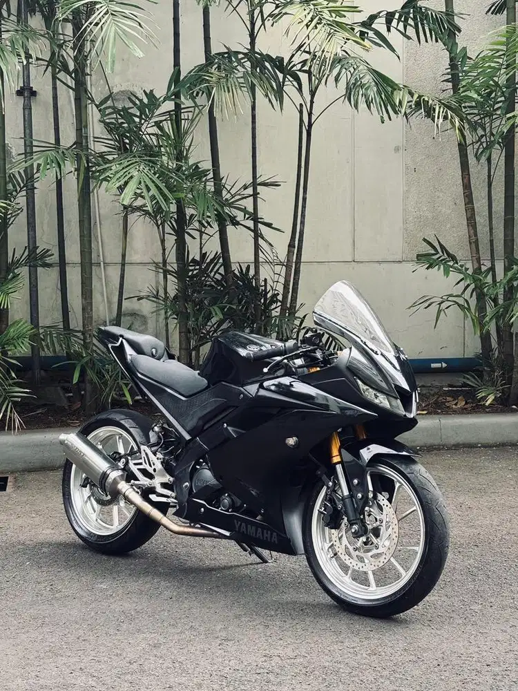 Yamaha R15 2017 Black