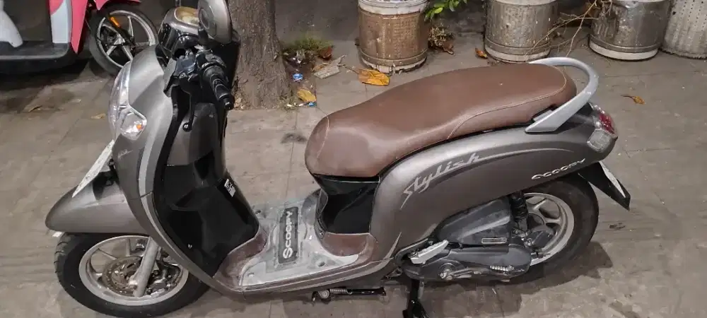 Scoopy Stylish  th 2020 mulus pjk baru 03-2027