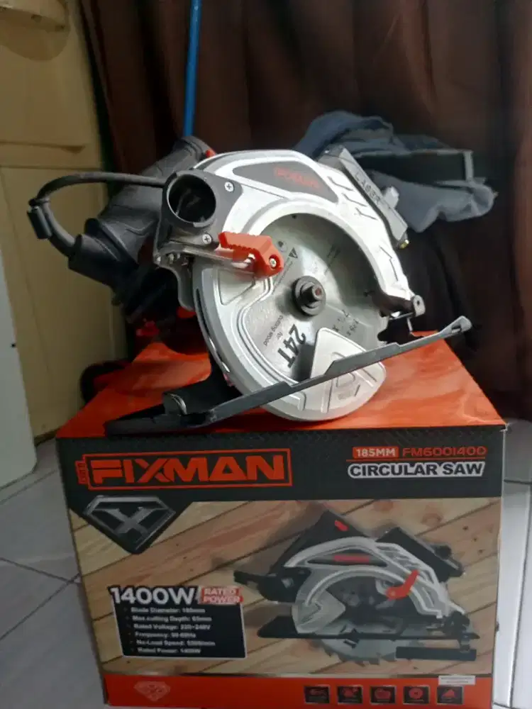 Mesin gergaji sirkular listrik, FM6001400