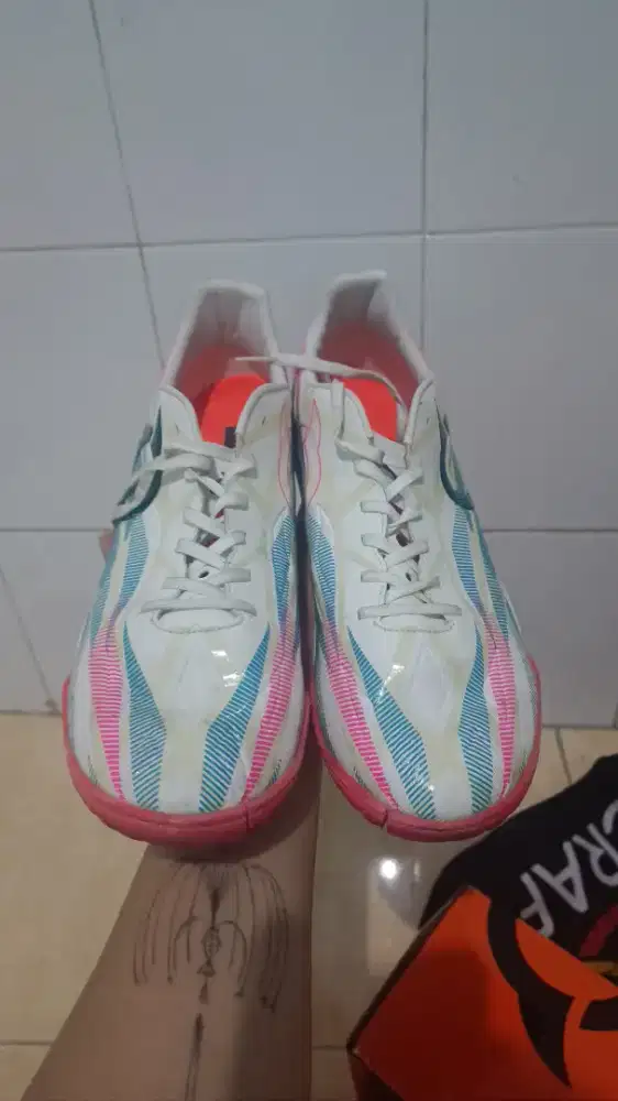 SEPATU FUTSAL ORTUSEIGHT