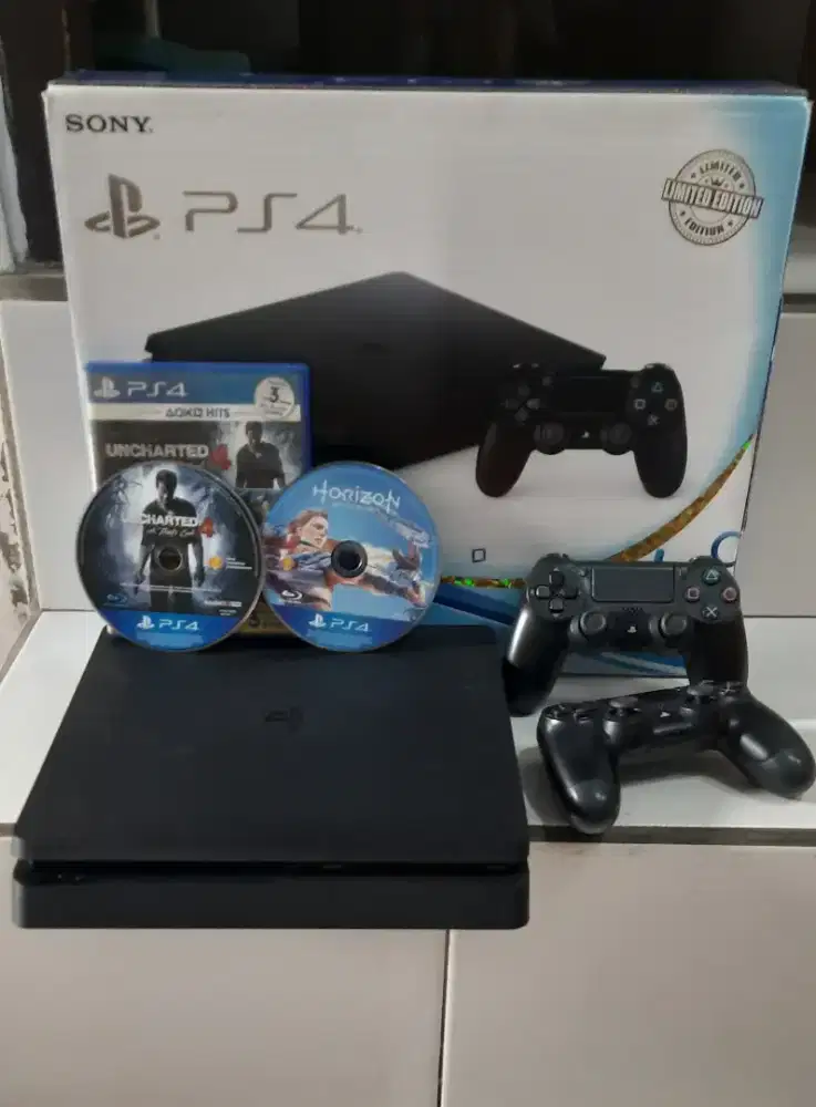 Dijual PS4 SLIM ORI 1TB CUH 22XX SESUAI FOTO Terjangkau mrh harganya