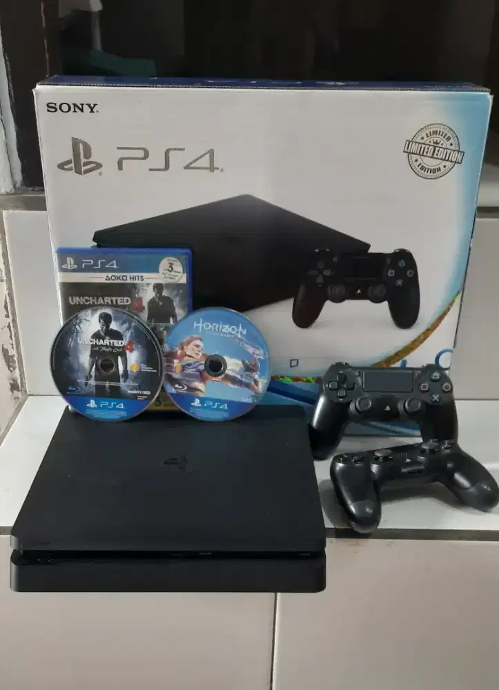 Dijual PS4 SLIM ORI 1TB CUH 22XX SESUAI FOTO Terjangkau murah harganya