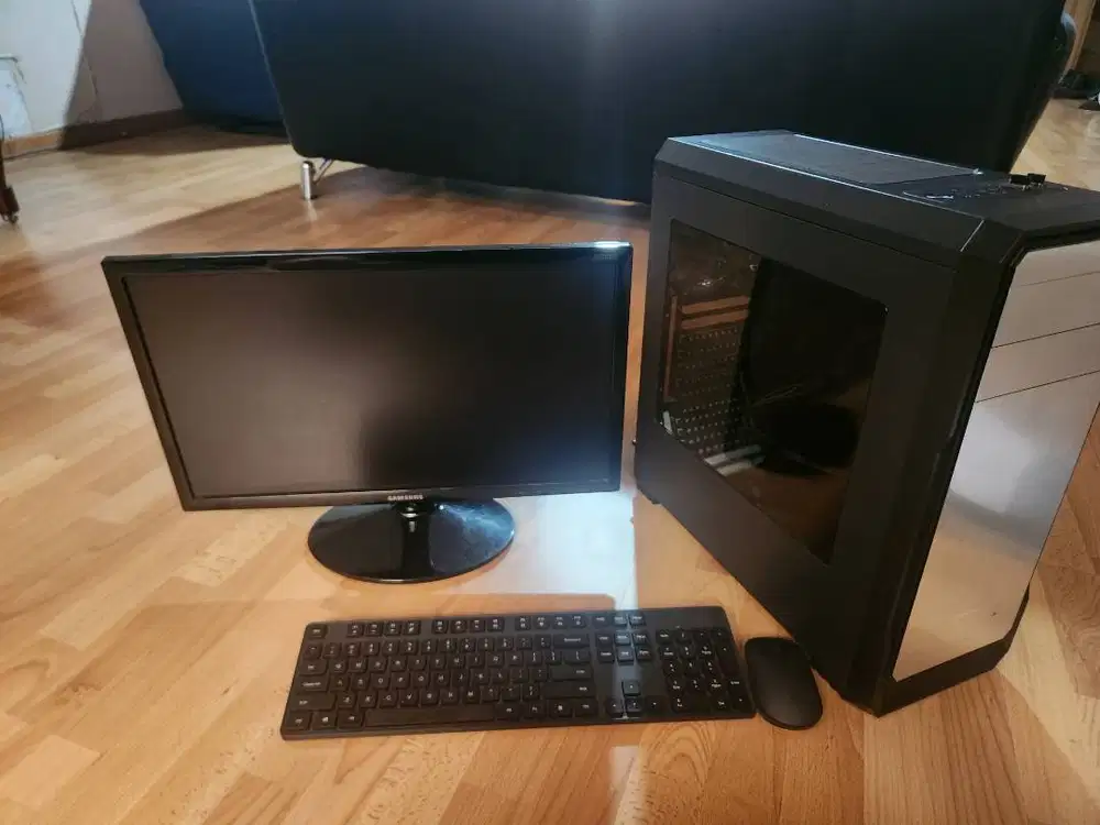 Dijual PC AMD Kelengkapan fullset (minus Sound Speaker)