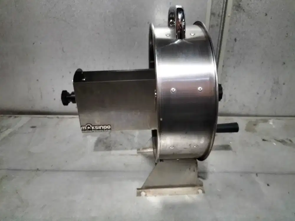 Mesin Pengiris Sayuran Manual (Model Meja)