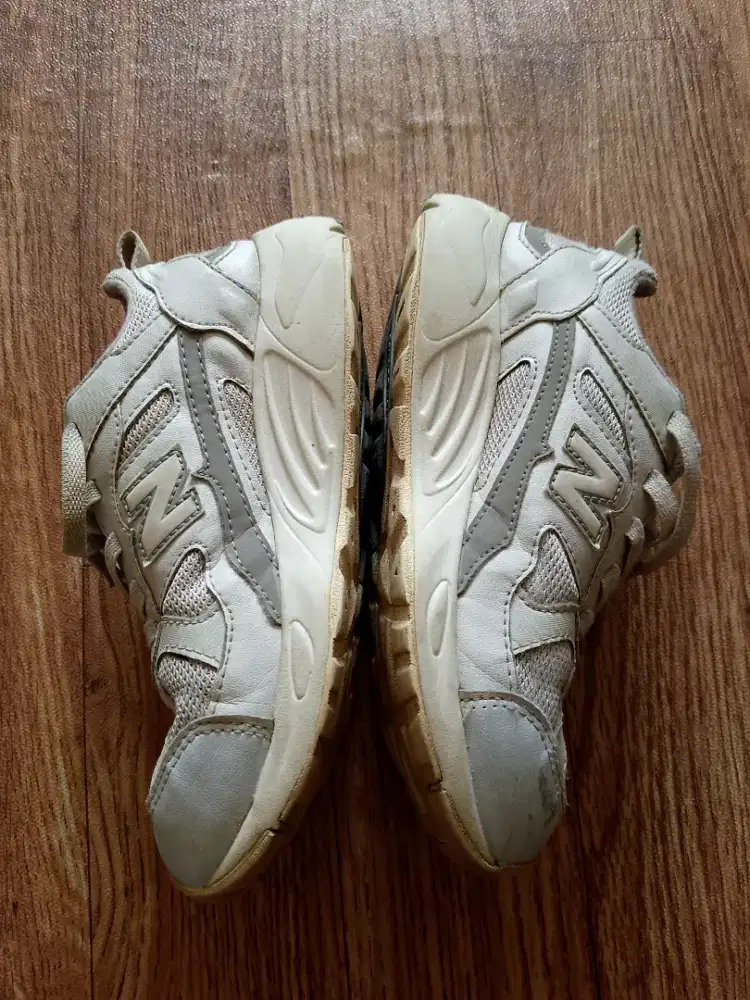 Sepatu new balance anak