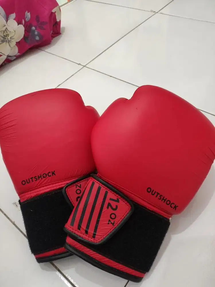 Sarung tinju outshock 12oz