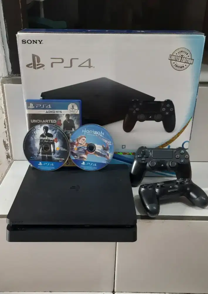 Dijual PS4 SLIM ORI 1TB CUH 22XX SESUAI FOTO Terjangkau harga murah