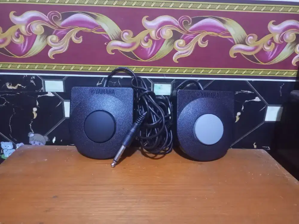 Pedal Kick dan hihat drum elektrik